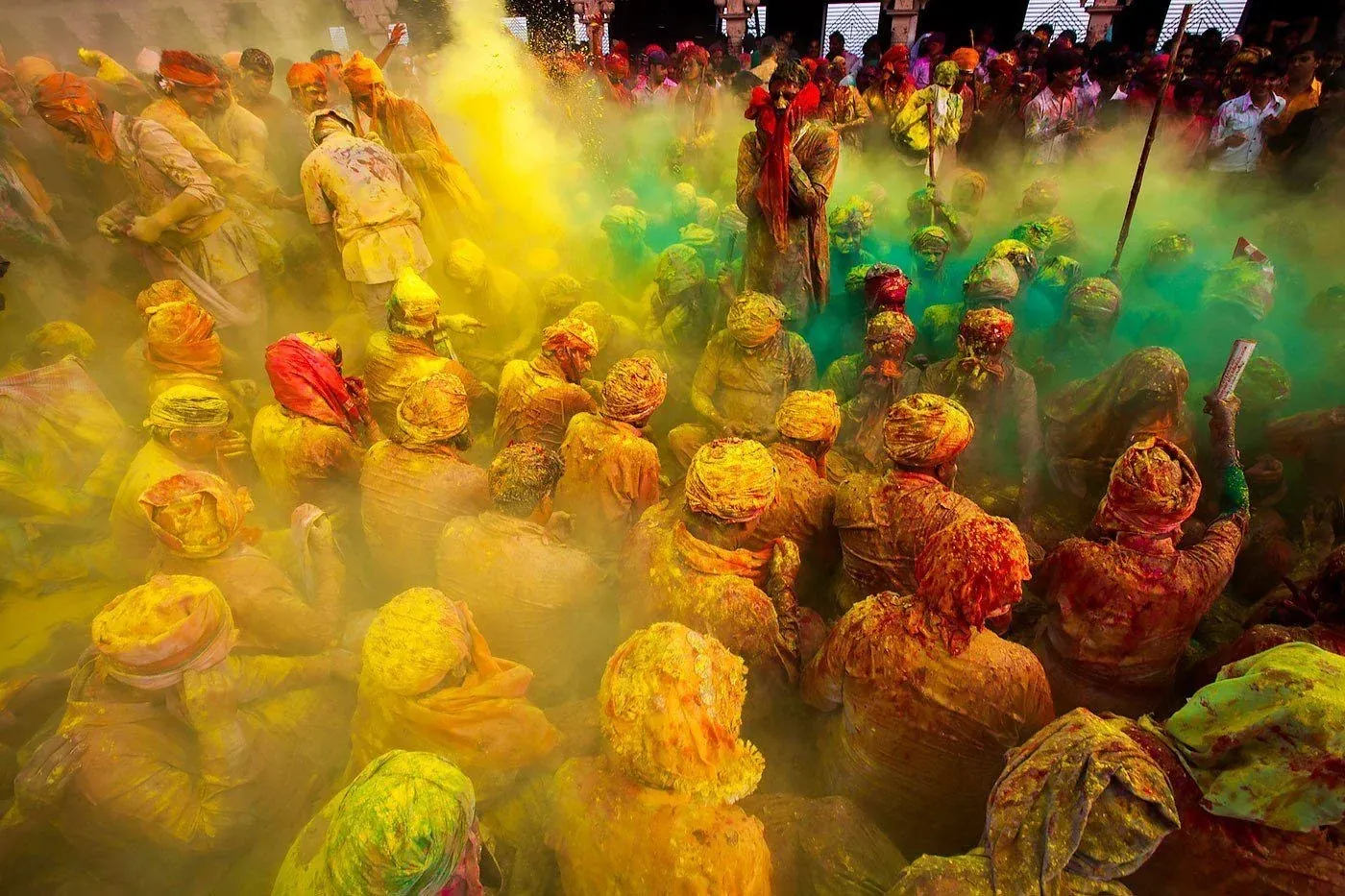 A crowd celebrating Holi in Braj, photographed by Himanshu Khagta